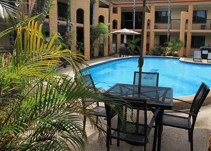 Oasis Inn Apartments Cairns